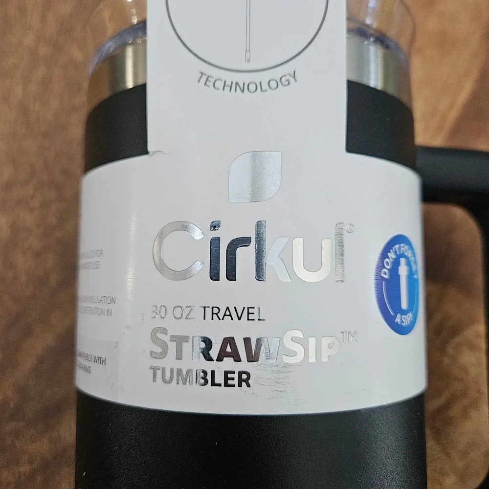 Cirkul 30 Oz Travel Strawsip Tumbler Carbonite Black Handle Double Wall New